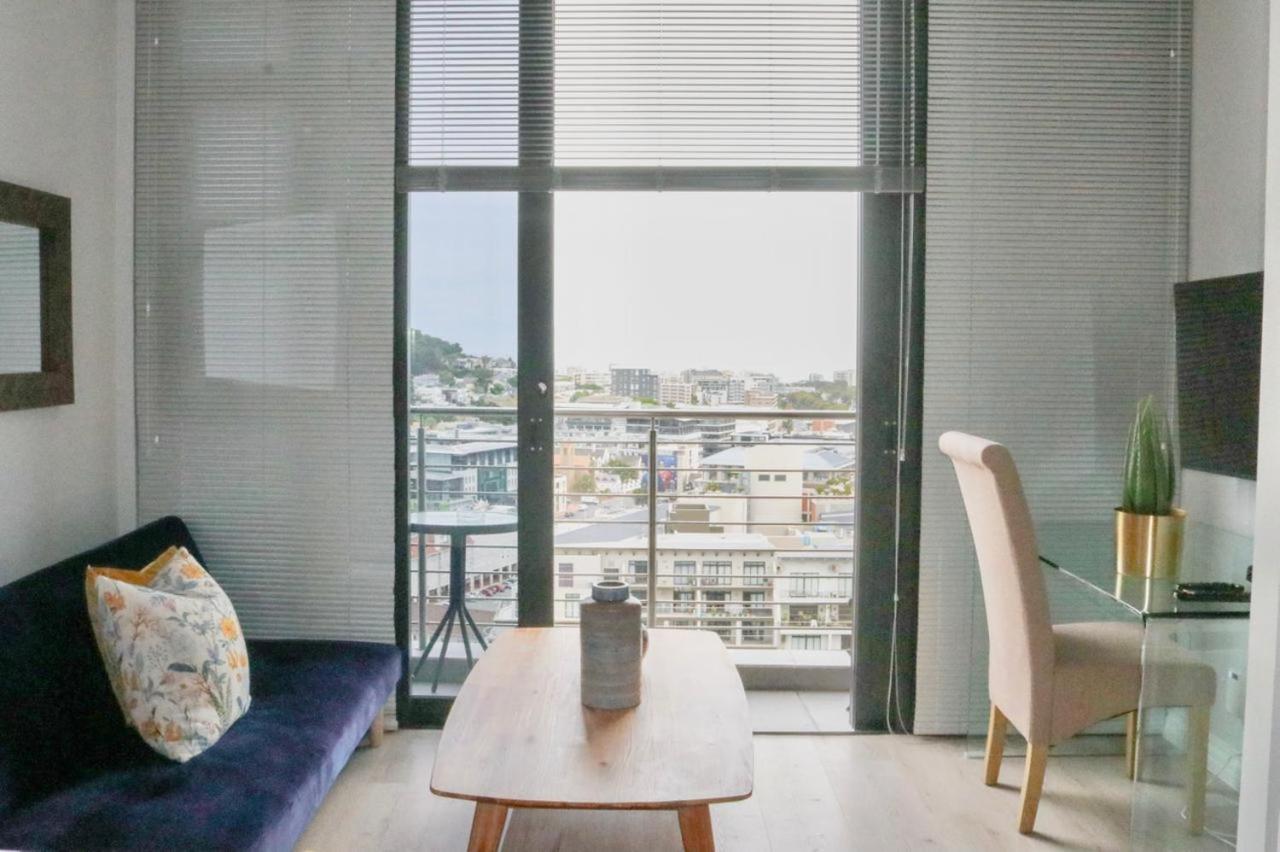 2218 At 16 On Bree Apartment Cape Town Bagian luar foto